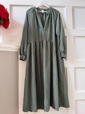 H&M Sage Green Textured Midi Dress / Crinkle Button Front Balloon Sleeve S
